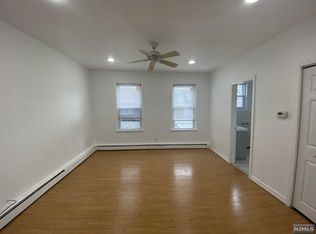 30 Entwistle Ave FLOOR 2, Nutley, NJ 07110