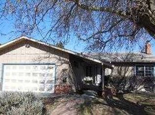 1080 Bay View Farm Rd, Pinole, CA 94564