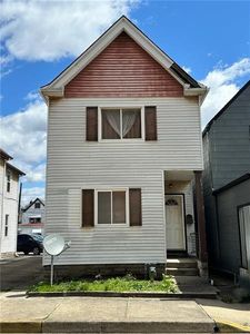 630 4th Ave, New Kensington, PA, 15068