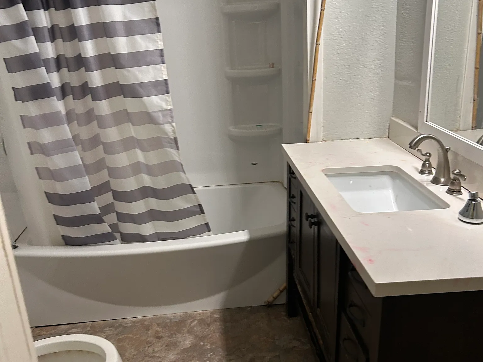 2 bed, 1000 sqft, $1,500 — Photo 1