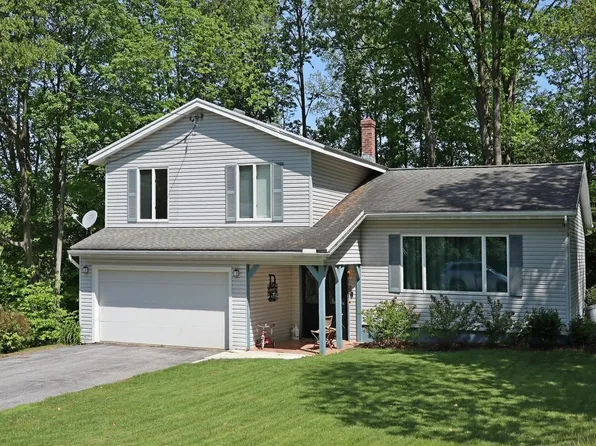 25 Catherine Drive, Rutland City, VT 05701