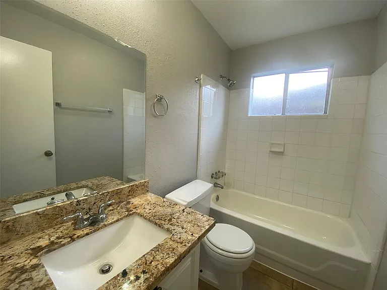 1330 Somercotes Ln — Photo 12