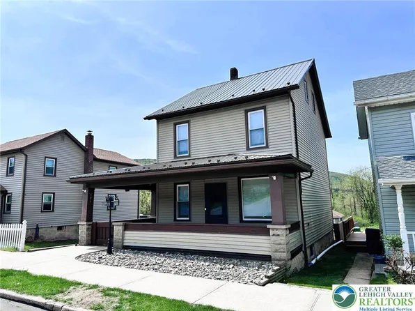 404 White St, Palmerton, PA 18071