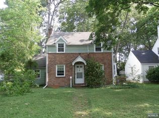 663 Beverly Rd, Teaneck, NJ 07666