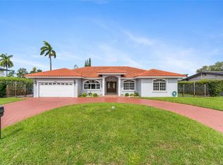 6821 Winged Foot Dr, Hialeah, FL 33015