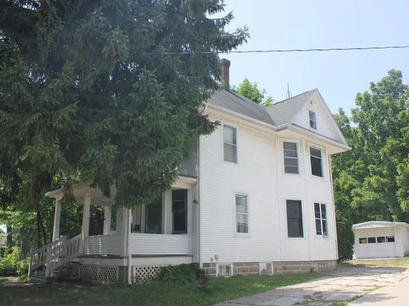 280 South Chestnut Street, Platteville, WI 53818
