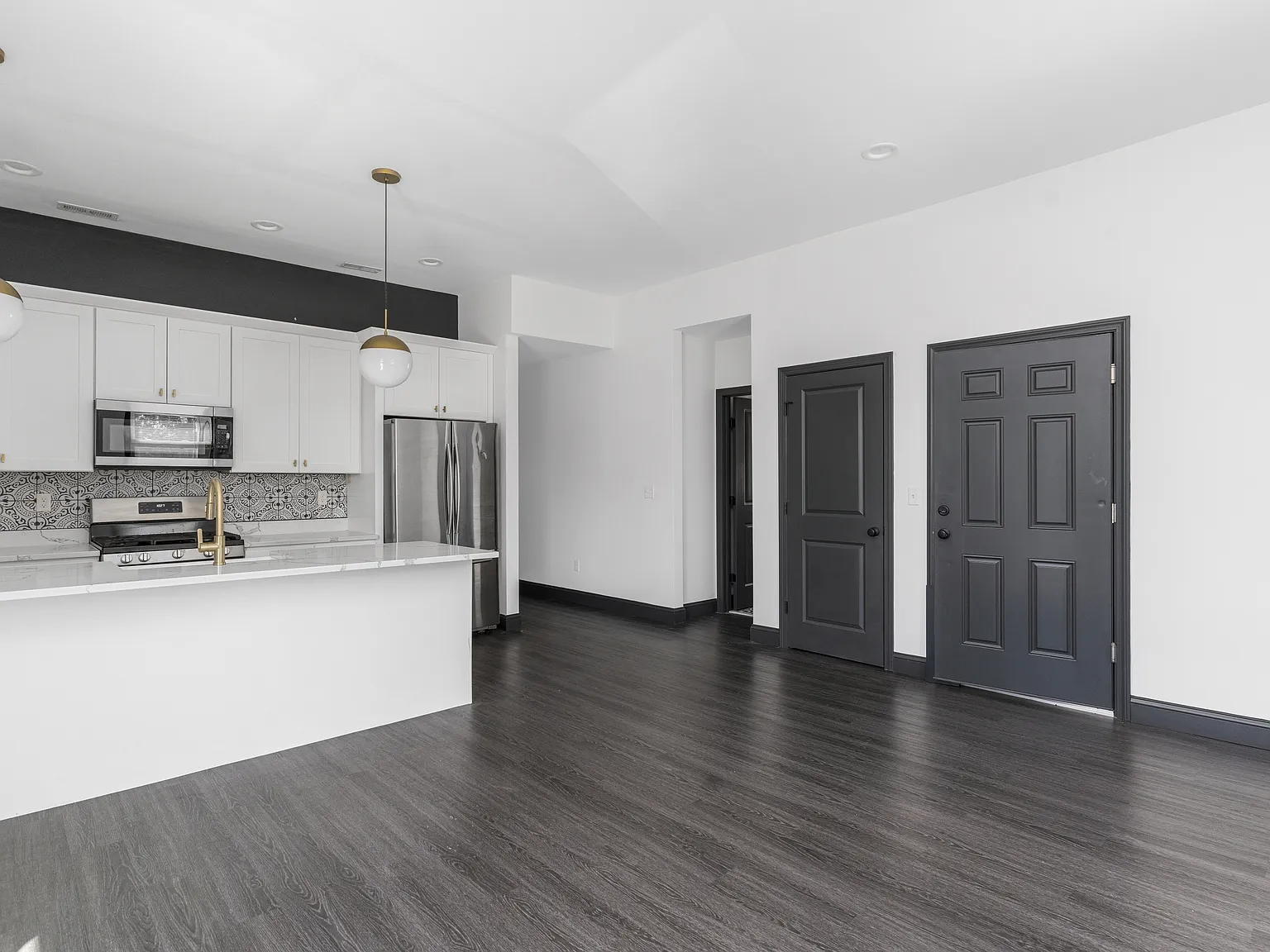 125 Tobey Street - 1 Bed A — Photo 3