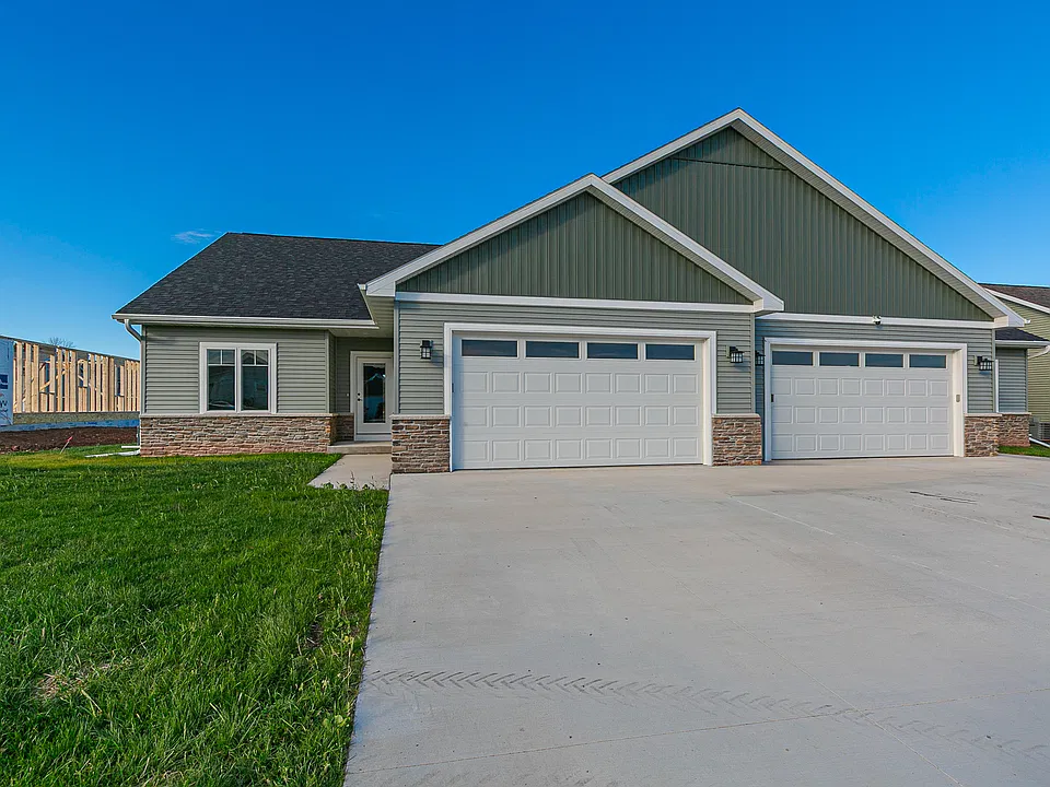 2668 Princeton Dr