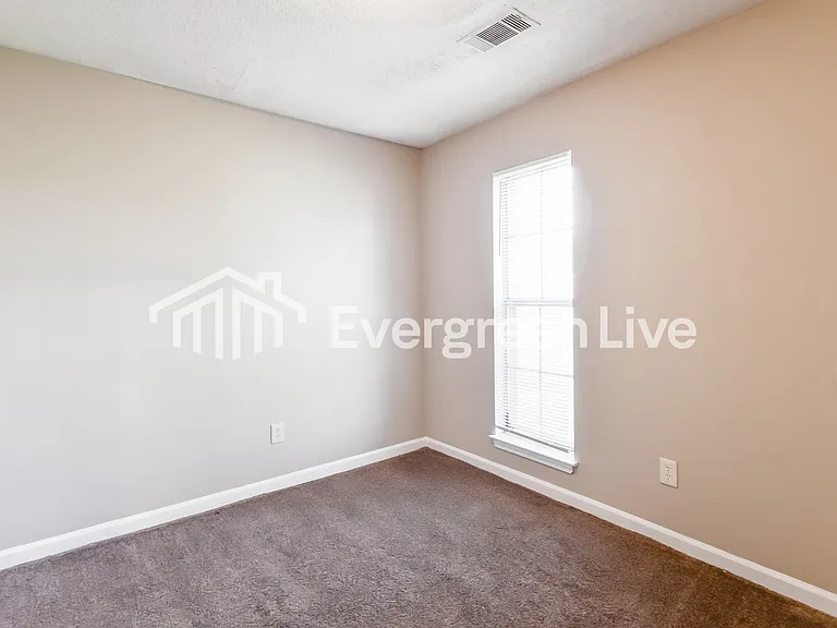 2724 Van Der Veer Dr — Photo 14