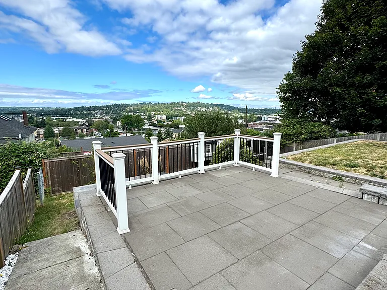 419 Cedar Ave S — Photo 32