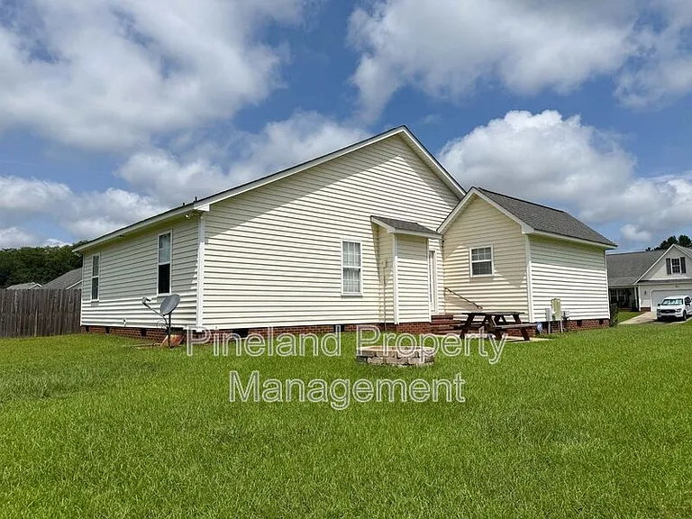 225 Shakerstone Dr — Photo 22