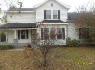 104 Gym St, Lafe, AR 72436