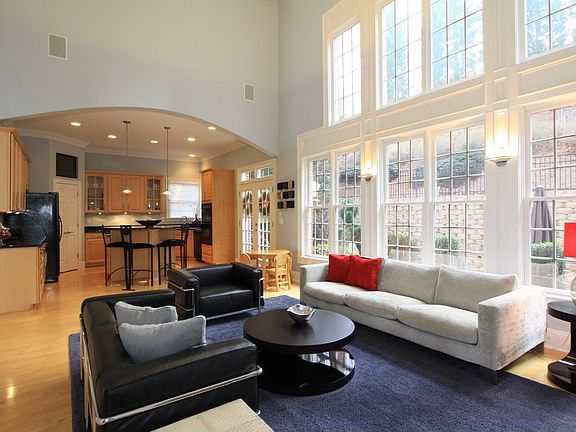 Family room/ kitchen