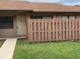 2714 N Nob Hill Rd, Fort Lauderdale, FL 33322