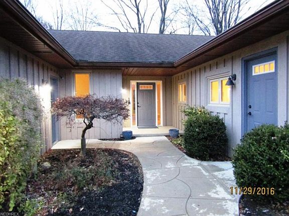 2nd image of 16385 Lake Forest Dr