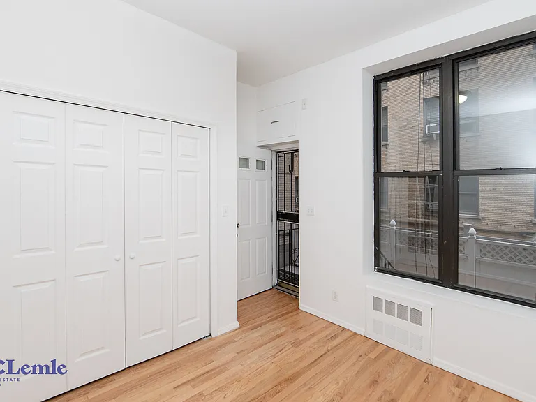 305 E 78th St #1D — Photo 7