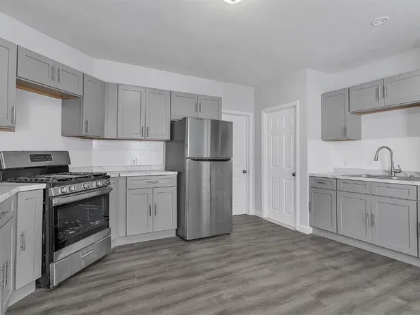52 Bellevue Ave #1, Woonsocket, RI 02895