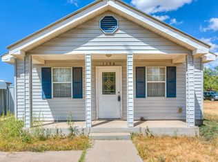 1106 N 12th St, Ballinger, TX 76821