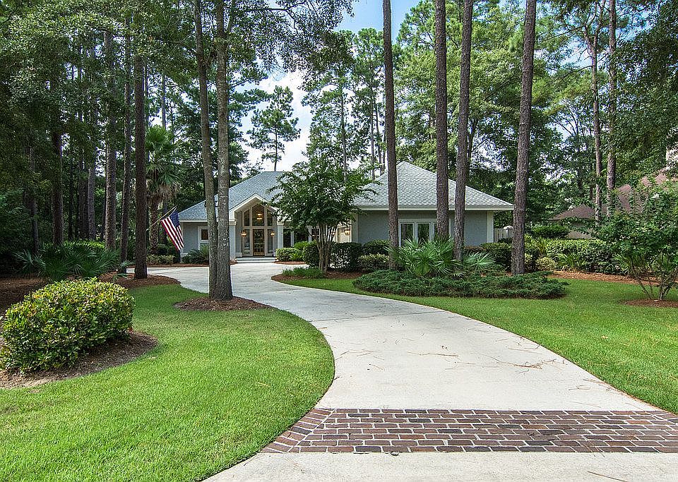 1st image of 13 Brunson Ct