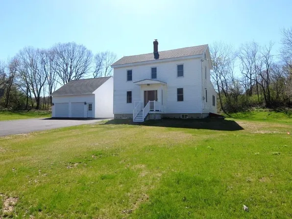 192 Gray Road, Falmouth, ME 04105