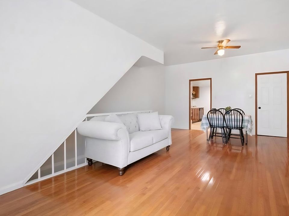 Dining area and entry to kitchen