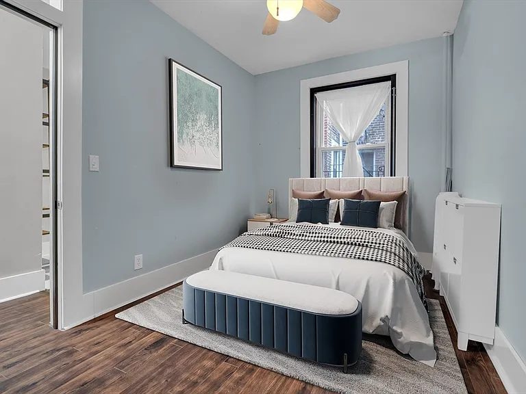 65 Burbank St #14 — Photo 7