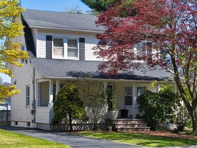 208 Pennsylvania Avenue, Freeport, NY, 11520