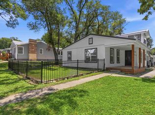 804 Webster St, Clay Center, KS 67432