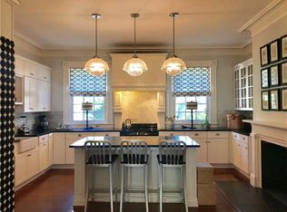114 1st St, Newburg, NY 12550
