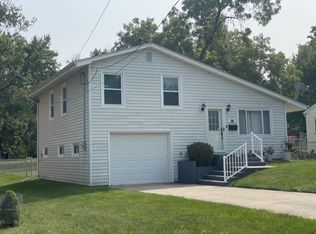 417 S Chestnut St, Cameron, MO 64429