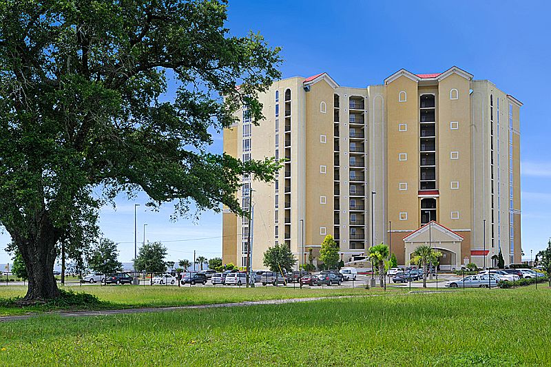 1st image of 1200 Beach Dr