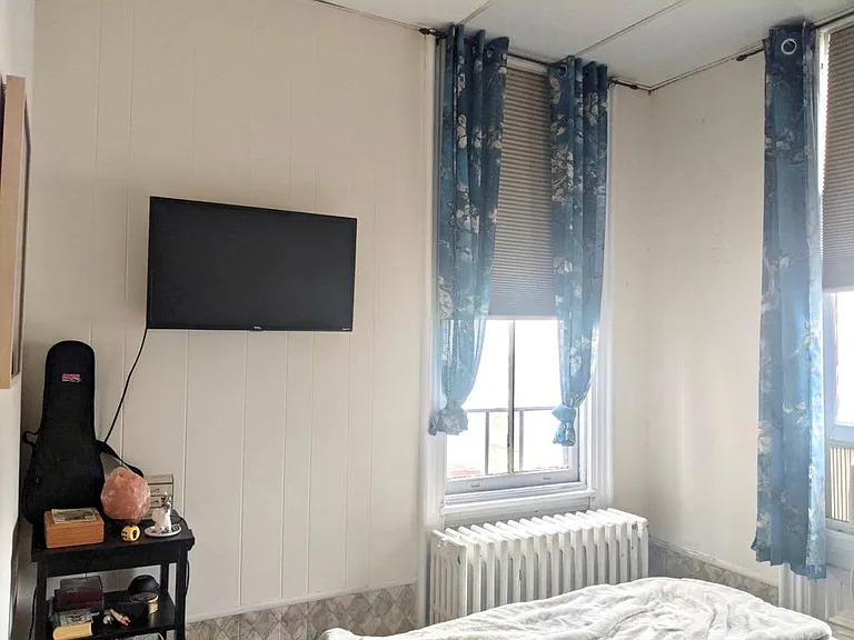 1821 Spring Garden St #2R — Photo 7