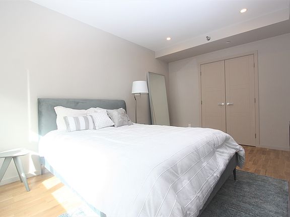 3rd image of 1511 Bedford Ave #5R