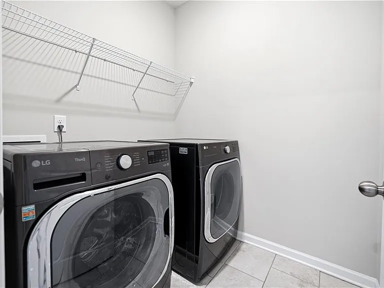 4367 Waxwing St — Photo 32