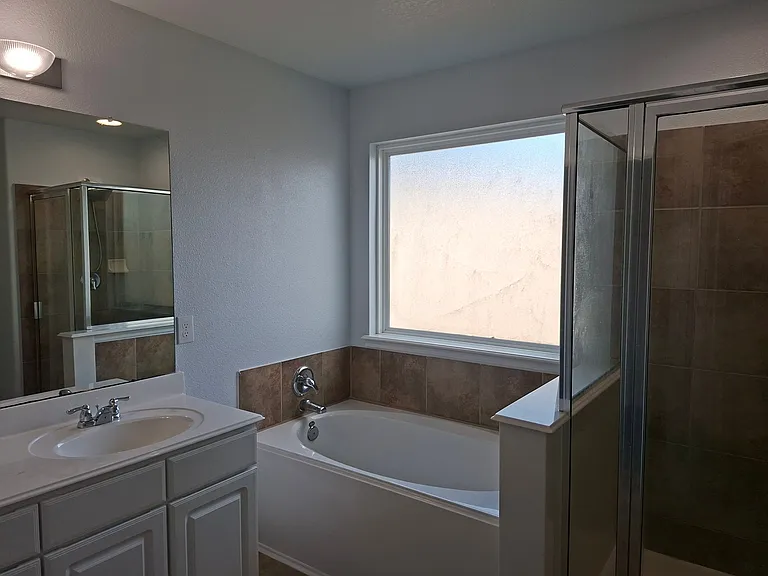 8311 Caraway Lake Cir — Photo 9