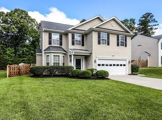 2647 Hidden Pond Cv, High Point, NC 27265