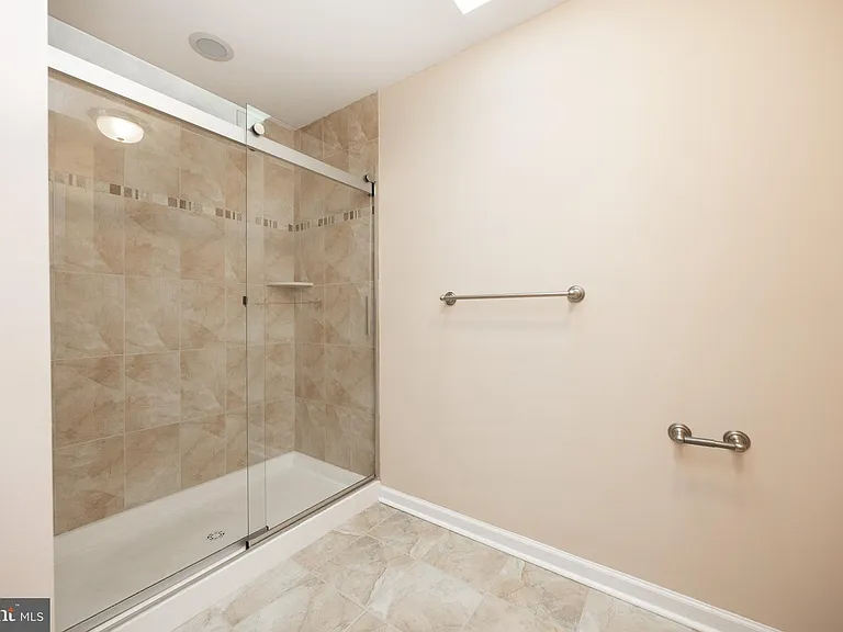 141 Stewarts Ct #307 — Photo 20