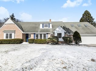 1194 Rocky Ridge Trl, Flint, MI 48532