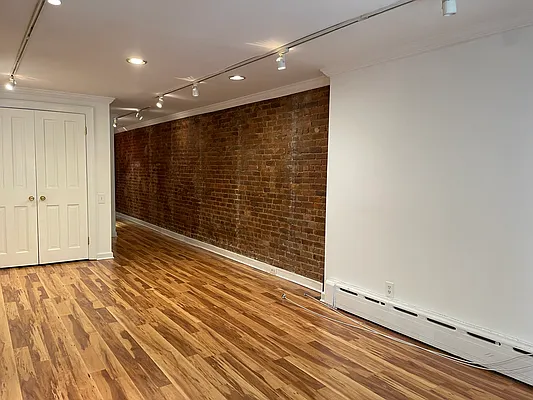 Rented by Corcoran | media 14