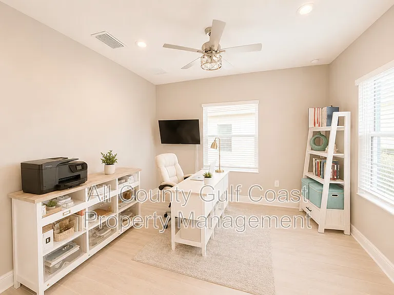 10194 Canaveral Cir — Photo 12