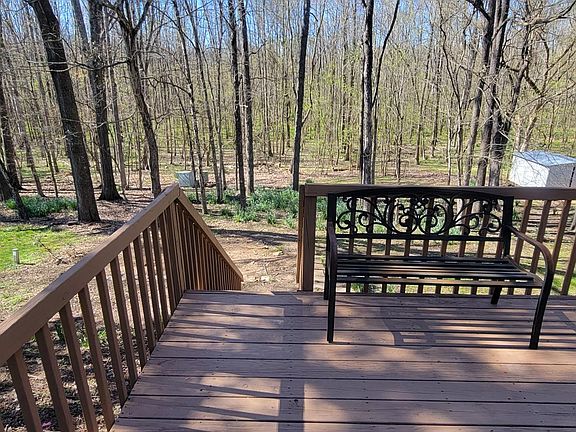 3rd image of 323 Kelford Ln