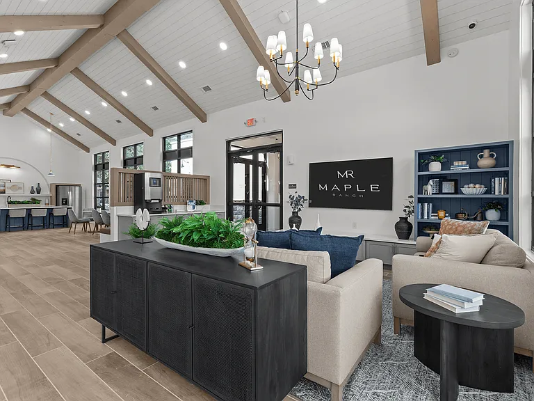 Maple Ranch — Photo 6