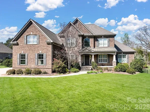 1015 Golden Bell Dr, Marvin, NC 28173