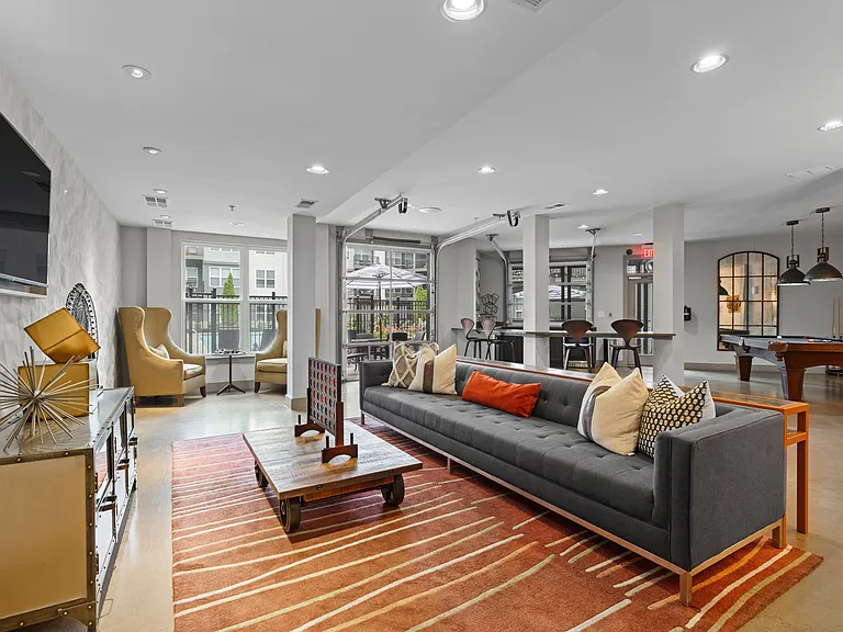 Block Lofts — Photo 13