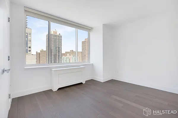 Rented by Halstead Real Estate | media 6