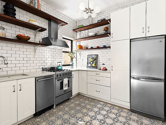 3rd image of 175 Amity St APT D2