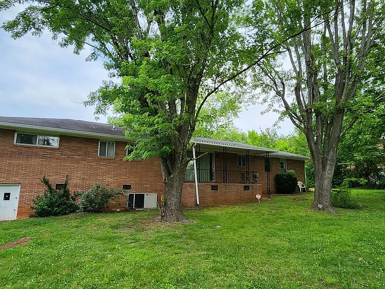 6836 Bacon Ln — Photo 4