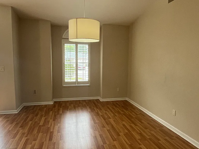 508 NW 94th Way — Photo 4