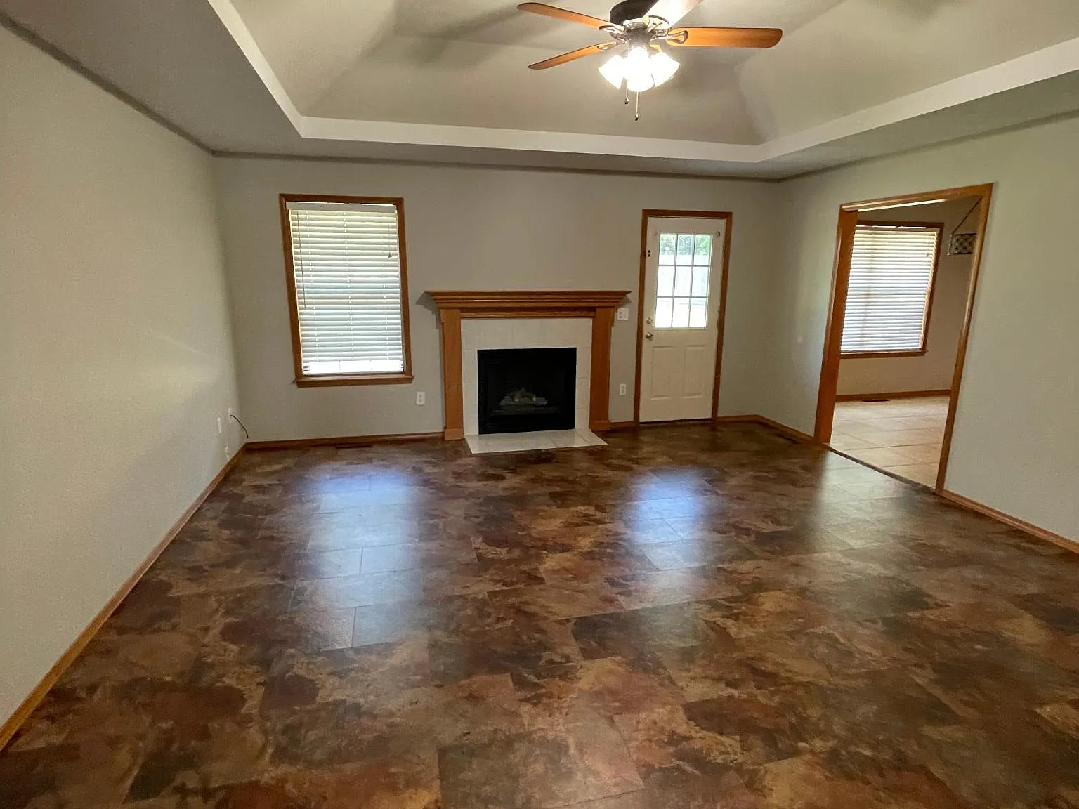 3 bed, 1350 sqft, $1,450 — Photo 2