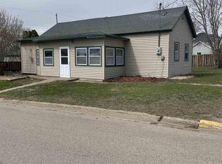 1317 S Beaumont Rd, Prairie Du Chien, WI 53821